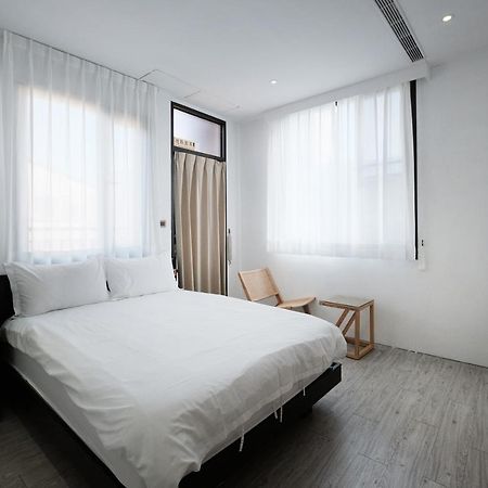 Journey Hostel Тайнань Экстерьер фото