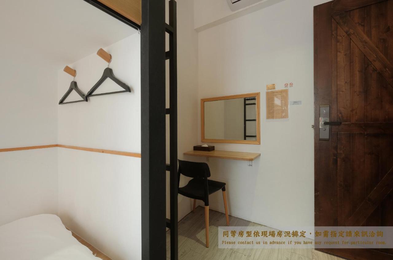 Journey Hostel Тайнань Экстерьер фото