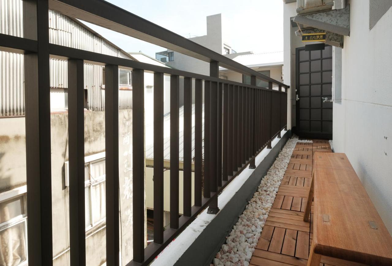 Journey Hostel Тайнань Экстерьер фото