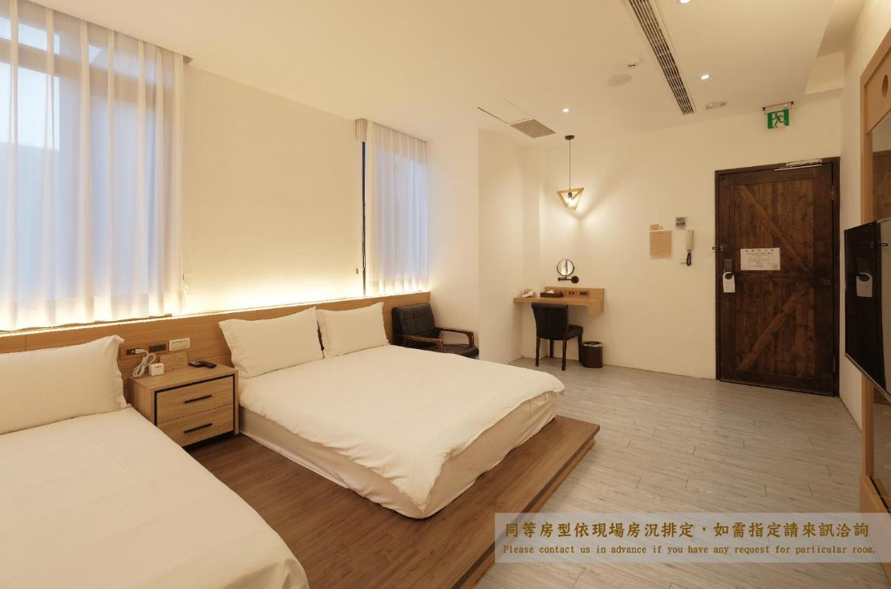 Journey Hostel Тайнань Экстерьер фото