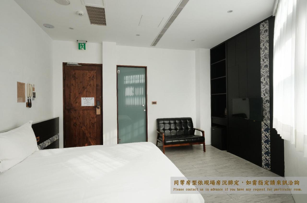 Journey Hostel Тайнань Экстерьер фото